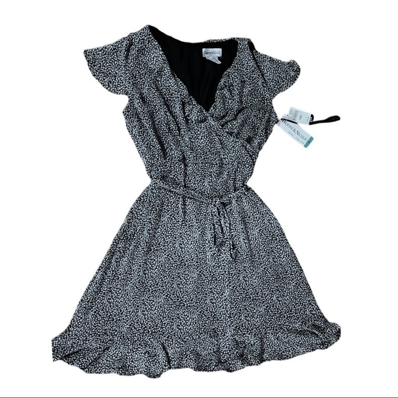 NWT Danny & Nicole Black & White Print Mini Dress Tie Waist - Picture 1 of 5